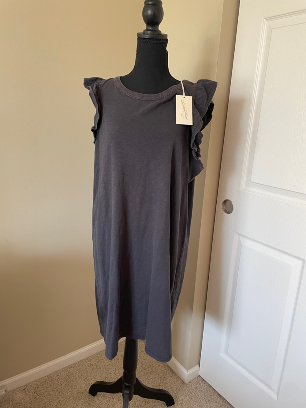 Universal Thread Charcoal Grey Ruffle-Sleeve Midi Dress